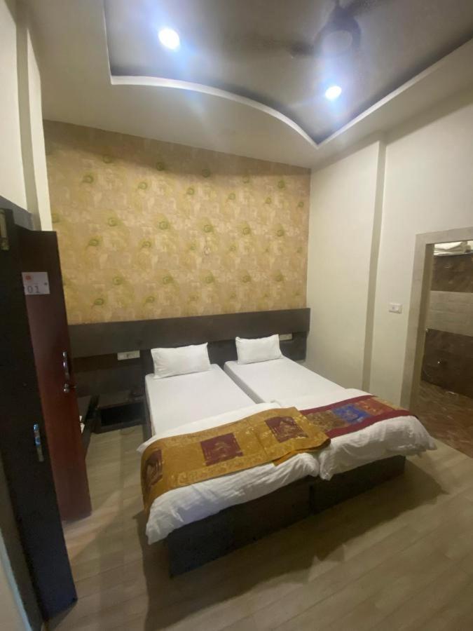 Inn Dwivedi Sri Omkar Palace Varanasi