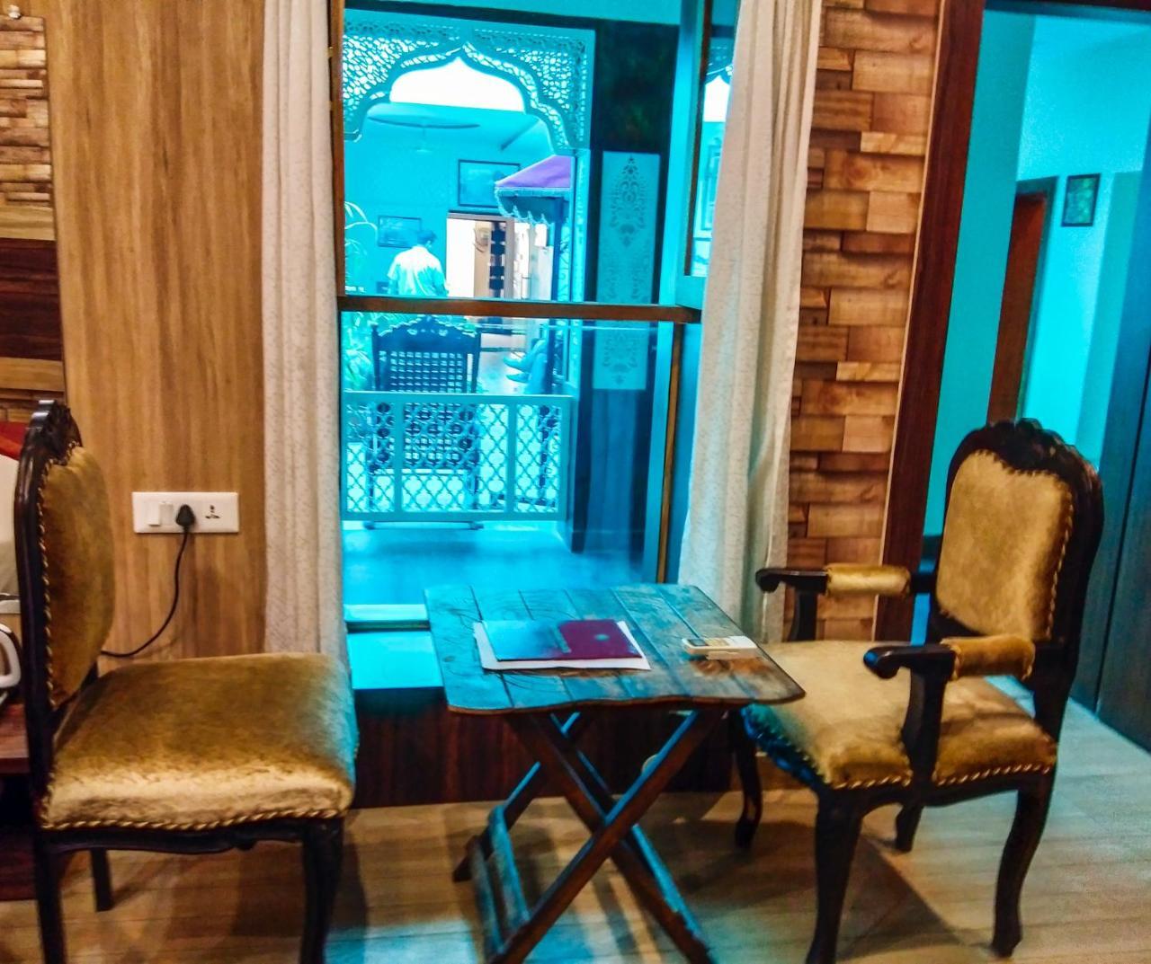 Inn Dwivedi Sri Omkar Palace 3*