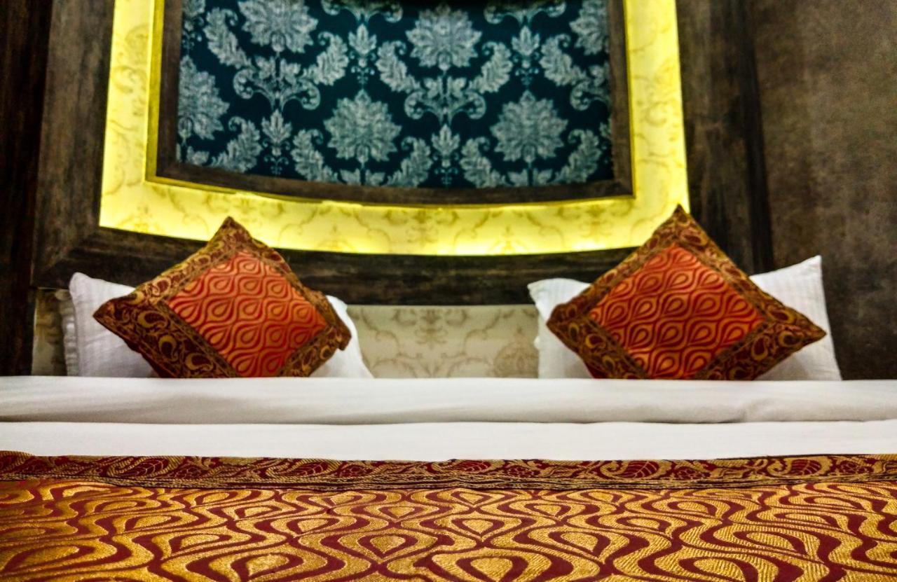 Inn Dwivedi Sri Omkar Palace Varanasi